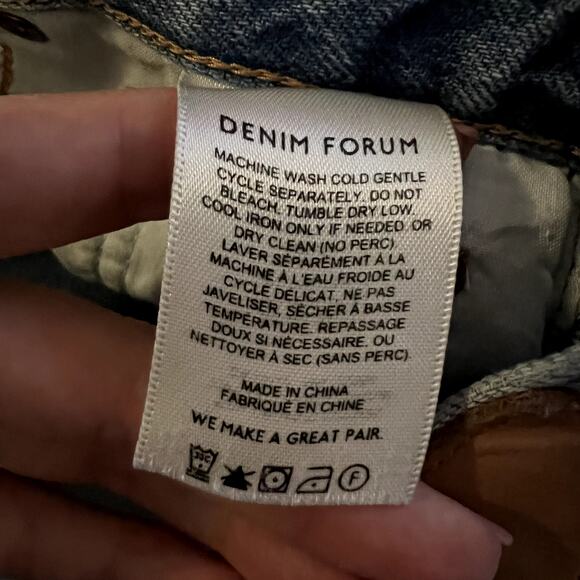 Aritzia Denim Forum the Farrah Hi-Rise Wide jeans size 26 blue - Picture 6 of 7